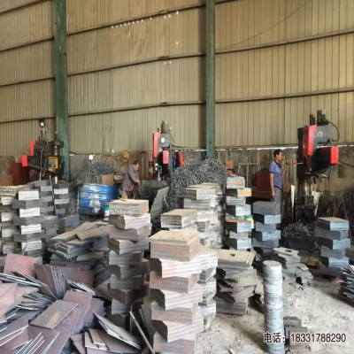 交通標(biāo)志桿-預(yù)埋件鉆孔